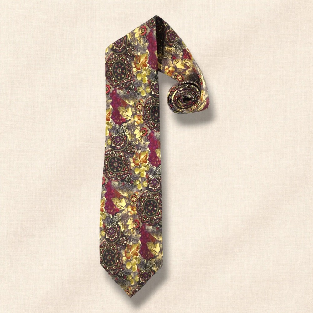Ungaro Paris Vintage Silk Necktie Grape Fruit Medallion Floral Made In Italy OS